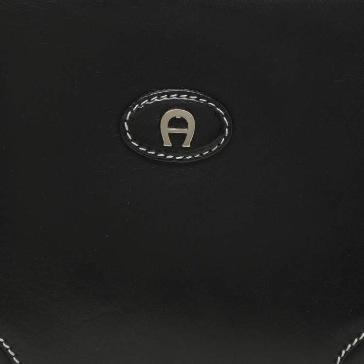 Pre Owned Aigner Black Leather Shoulder Bag