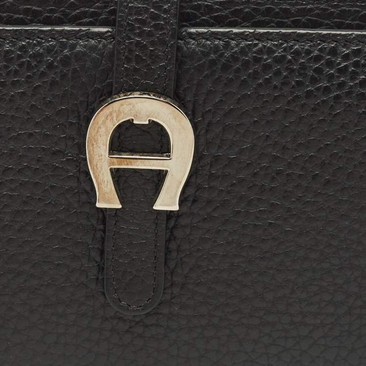 Pre Owned Aigner Black Leather Cybill Banknote Continental Wallet