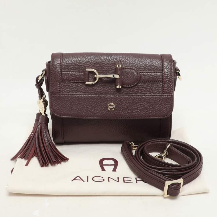 Pre Owned Aigner Burgundy Leather Cavallina Crossbody Bag