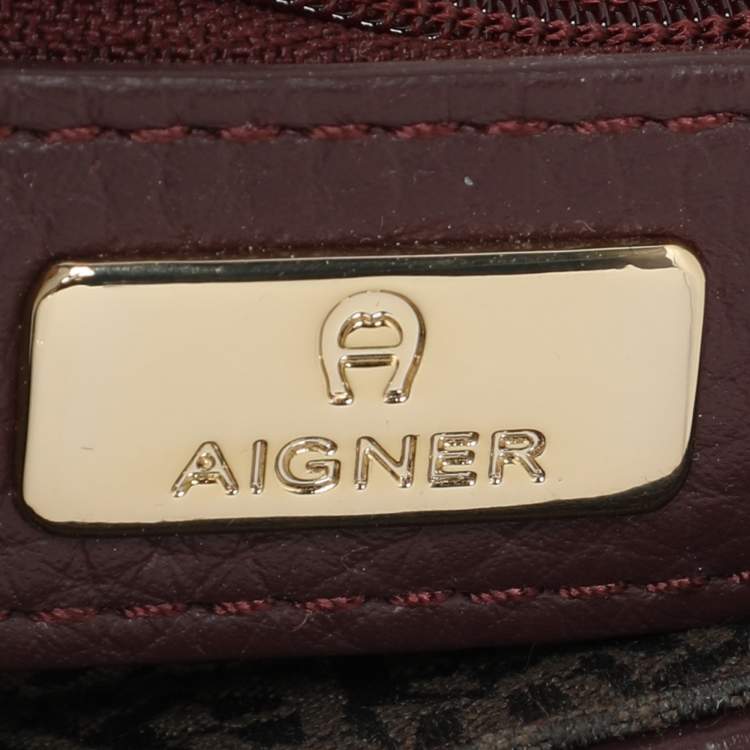 Pre Owned Aigner Burgundy Leather Cavallina Crossbody Bag