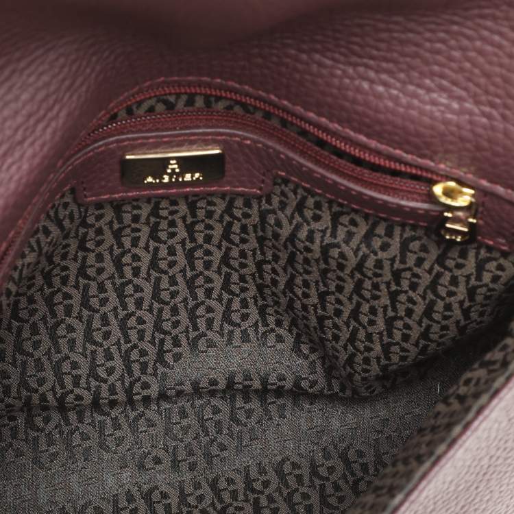 Pre Owned Aigner Burgundy Leather Cavallina Crossbody Bag