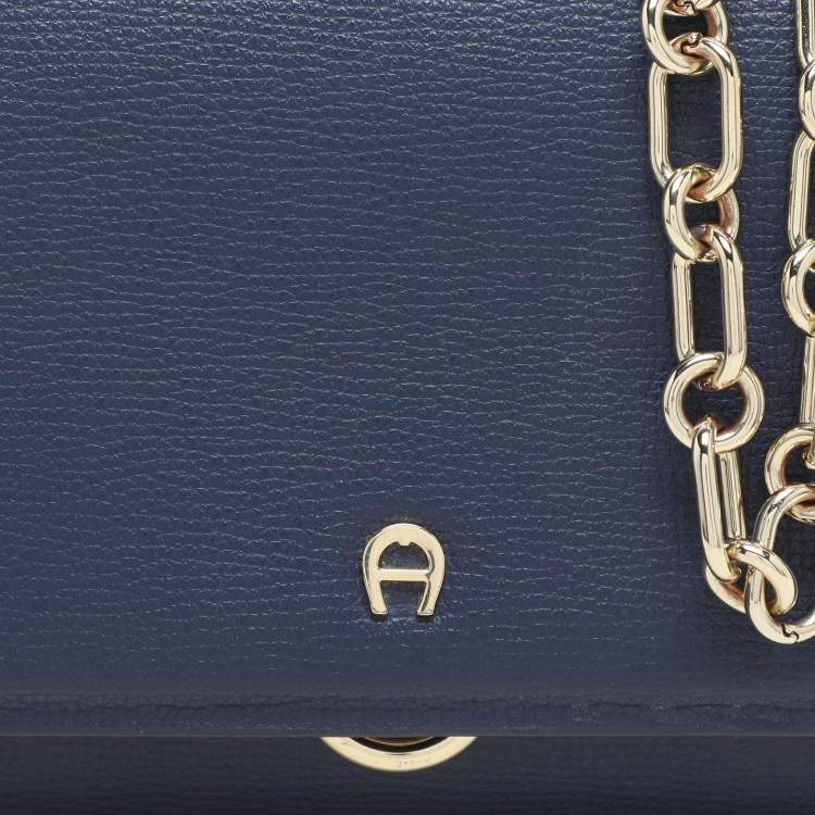 Pre Owned Aigner Navy Blue Leather Grazia Crossbody Bag