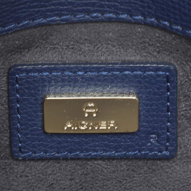 Pre Owned Aigner Navy Blue Leather Grazia Crossbody Bag