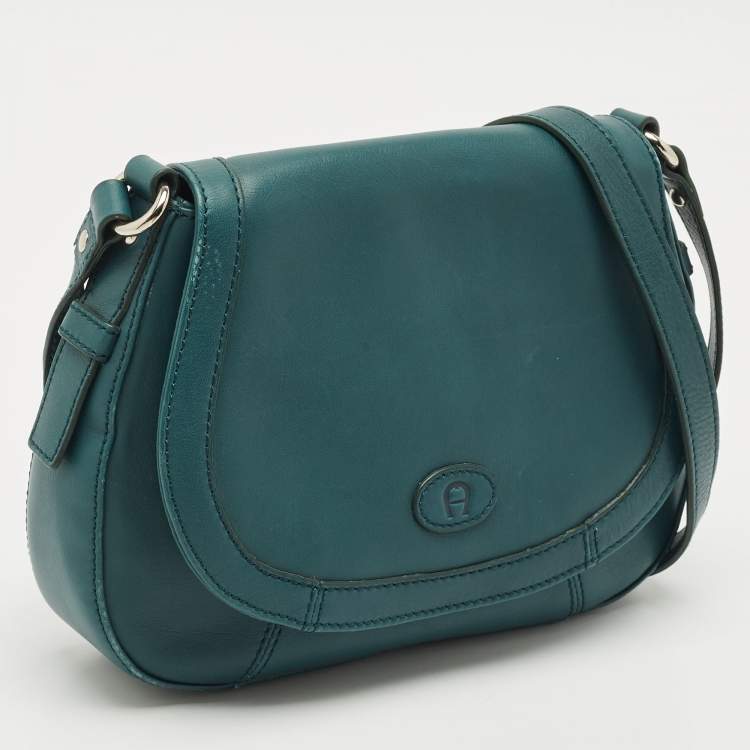 Pre Owned Aigner Green Leather Logo Flap Crossbody Bag