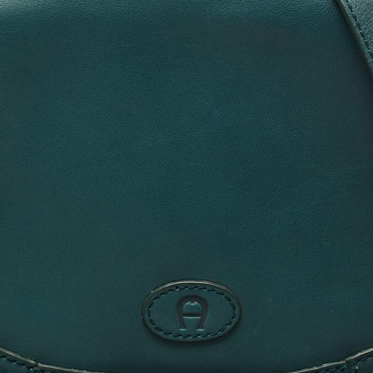 Pre Owned Aigner Green Leather Logo Flap Crossbody Bag