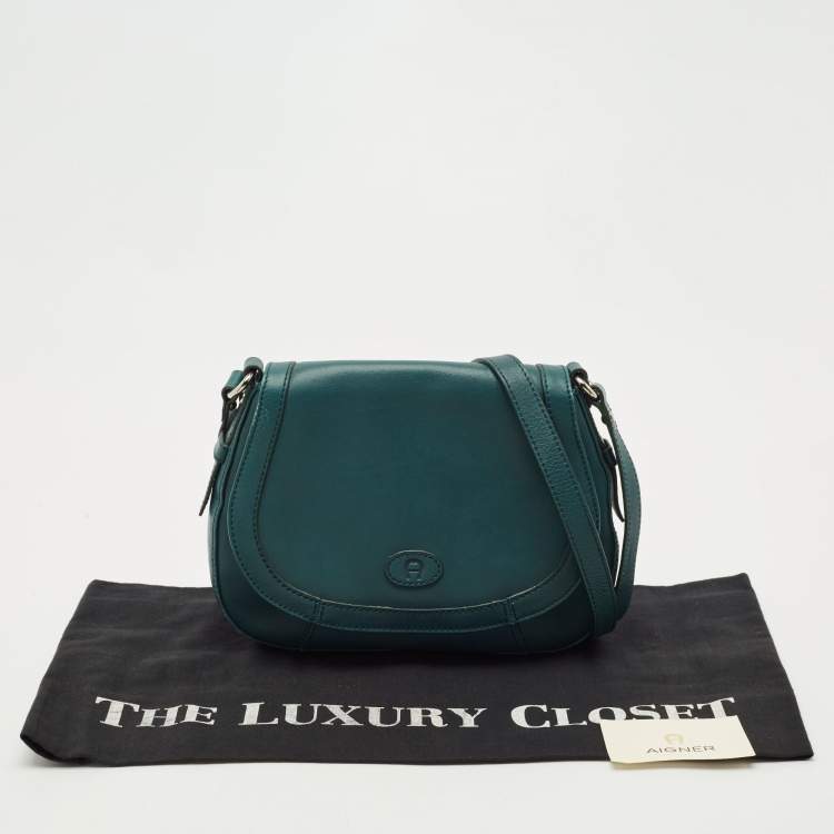 Pre Owned Aigner Green Leather Logo Flap Crossbody Bag