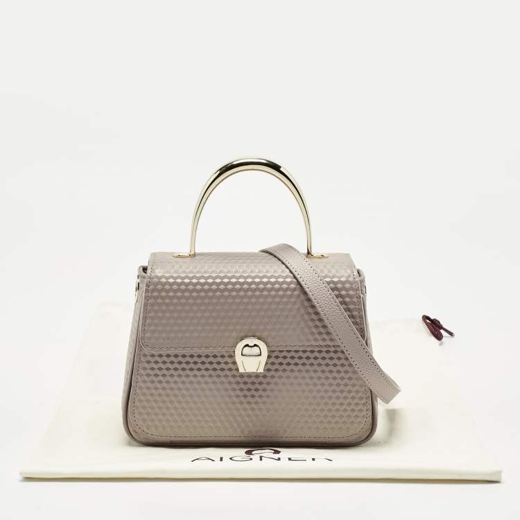 Pre Owned Aigner Old Rose Textured Leather Small Genoveva Top Handle Bag