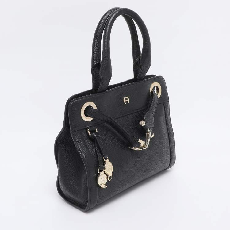 Pre Owned Aigner Black Leather Cavallina Tote