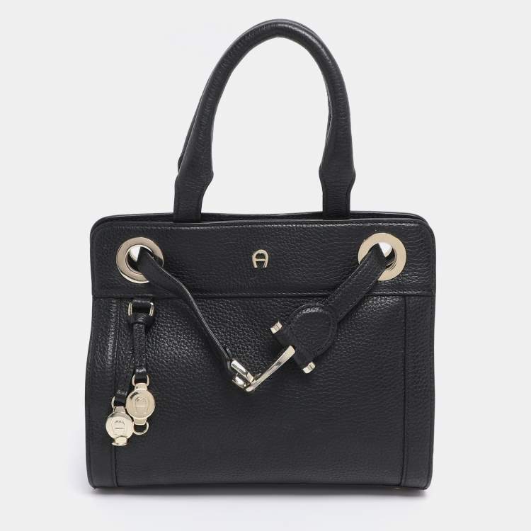 Pre Owned Aigner Black Leather Cavallina Tote