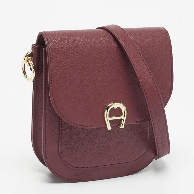 Pre Owned Aigner Burgundy Leather XS Ariana Crossbody Bag