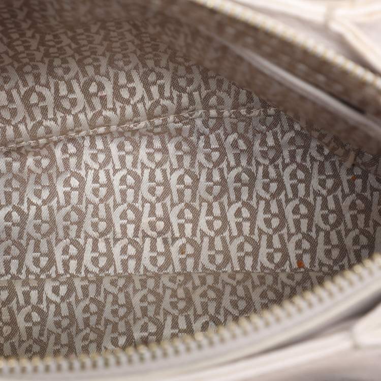 Pre Owned Aigner Off-White Leather Olivia Tote