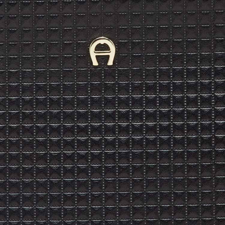 Pre Owned Aigner Black Leather Middle Zip Tote