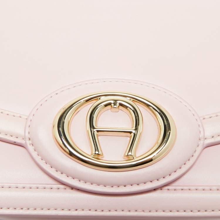 Pre Owned Aigner Light Pink Leather Luisa Shoulder Bag