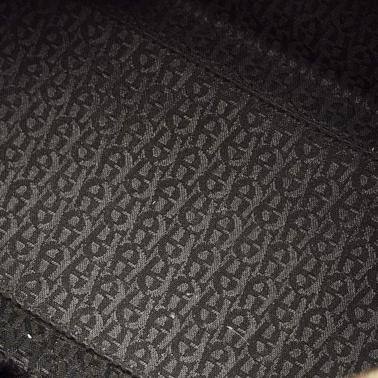 Pre Owned Aigner Black Textured Leather Cybill Tote