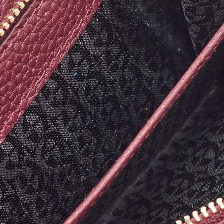 Pre Owned Aigner Burgundy Leather Diadora Compact Wallet
