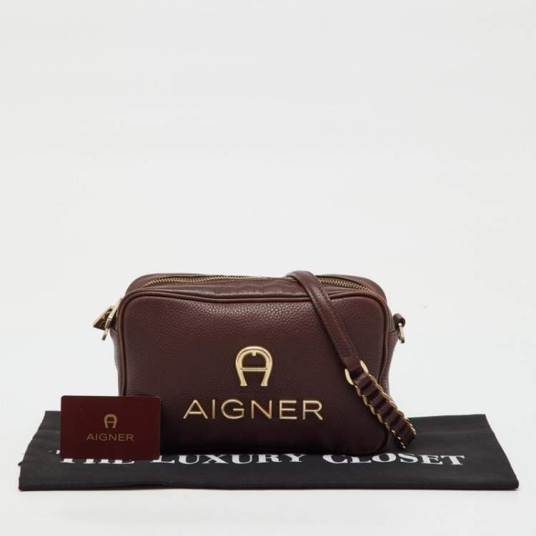 Pre Owned Aigner Burgundy Leather Bombe A Camera Crossbody Bag