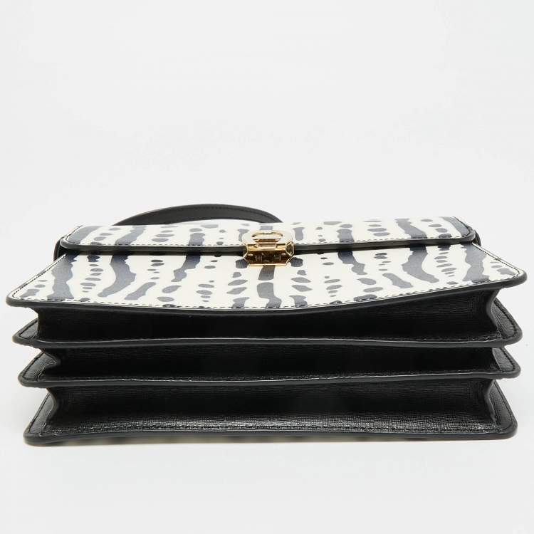 مملوكة مسبقًا Aigner Genoveva Black/White Printed Leather Shoulder Bag