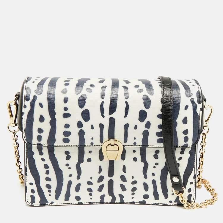 مملوكة مسبقًا Aigner Genoveva Black/White Printed Leather Shoulder Bag