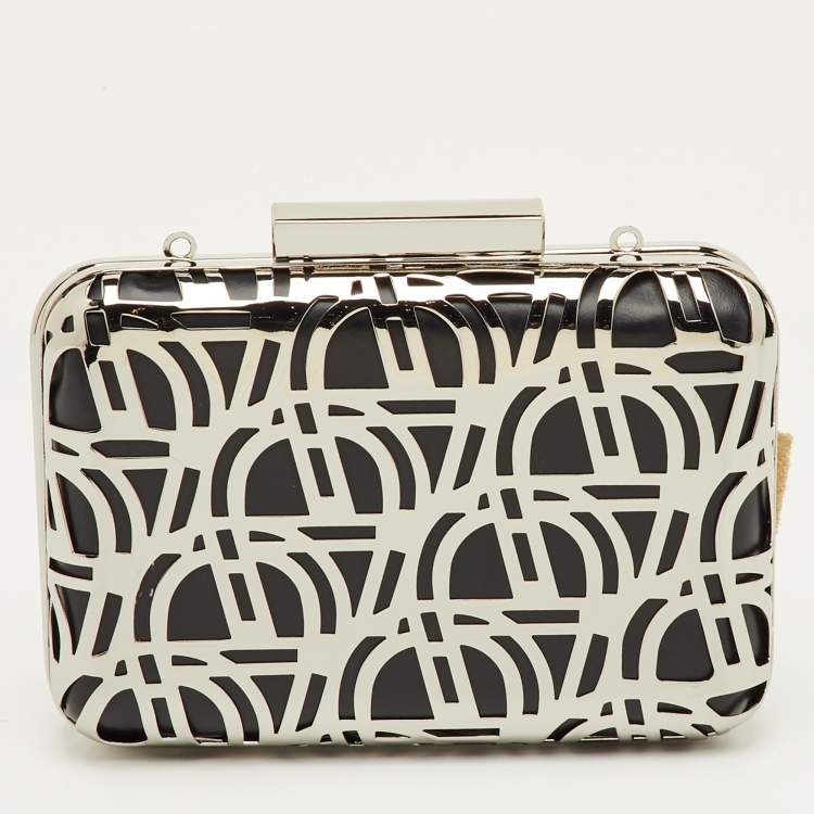 مملوكة مسبقًا Aigner Tesora Black Leather and Metal Cut-Out Minaudiere Chain Clutch
