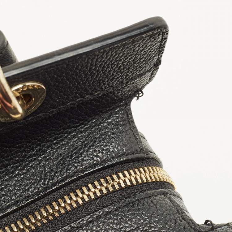 Pre Owned Aigner Carol Brown/Black Signature Coated Canvas Top Handle Bag