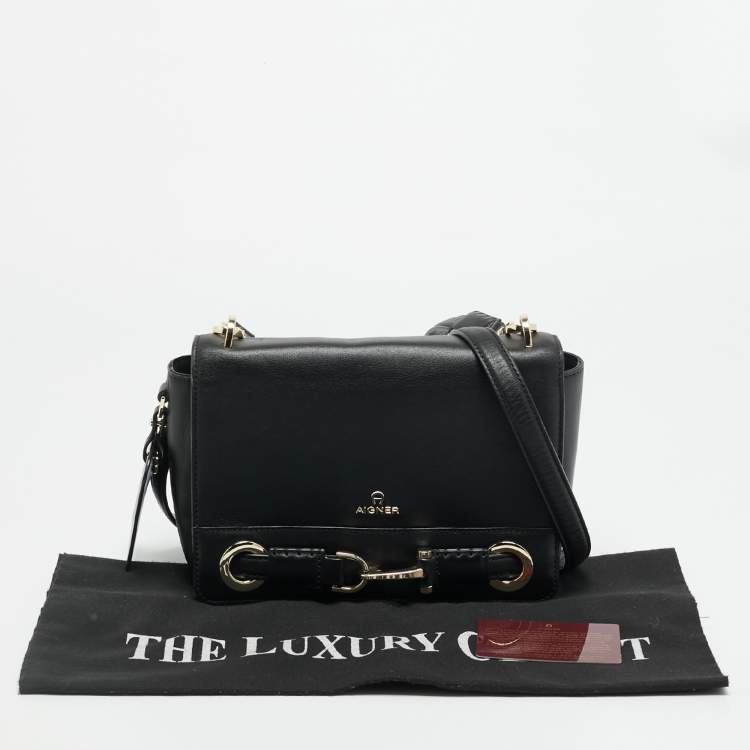 Pre Owned Aigner Black Leather Flap Shoulder Bag