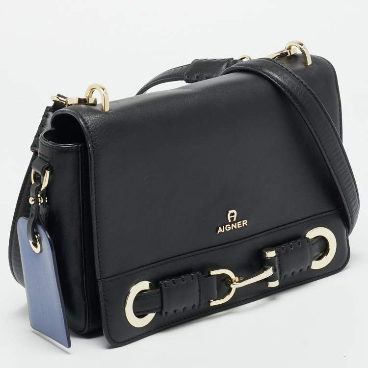 Pre Owned Aigner Black Leather Flap Shoulder Bag
