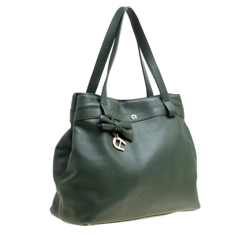 Pre Owned Aigner Green Leather Tote