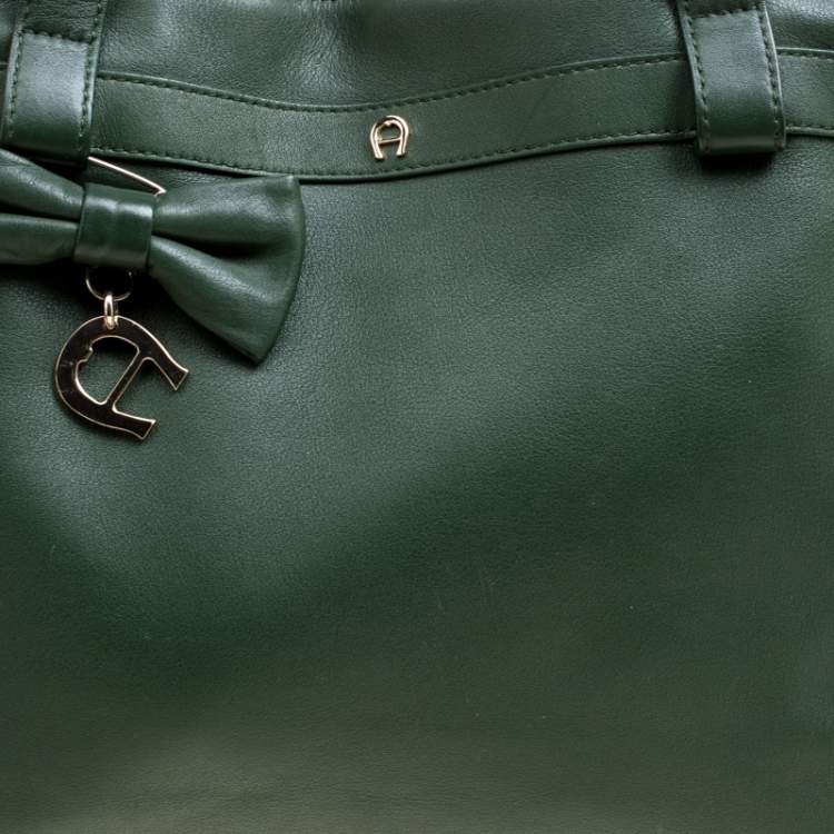Pre Owned Aigner Green Leather Tote