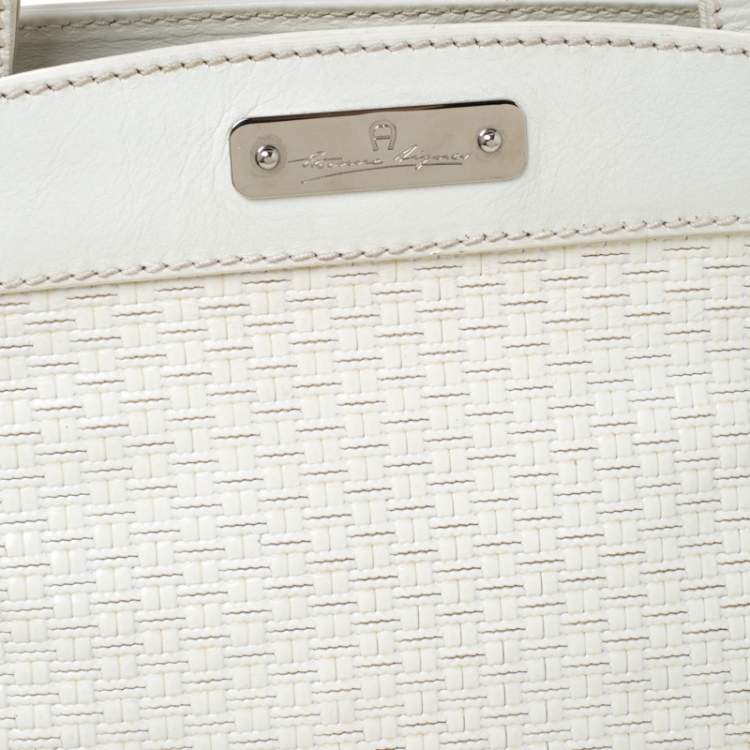 Pre Owned Aigner Off-white Leather Satchel