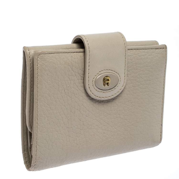 Pre Owned Aigner Ivory Leather Flap Compact Wallet