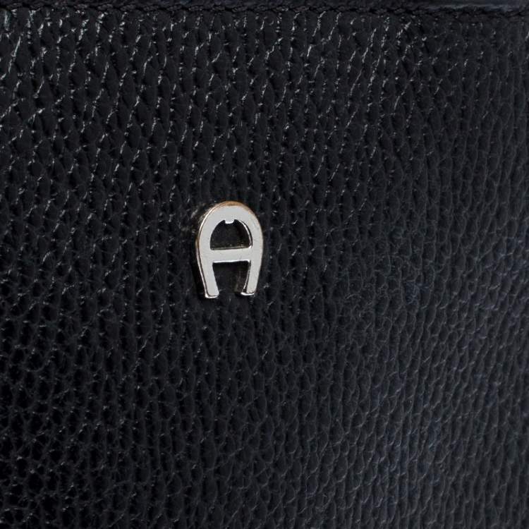 Pre Owned Aigner Black Leather Cybill Tote