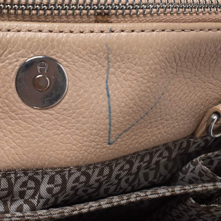 Pre Owned Aigner Beige Leather Double Zip Top Handle Bag