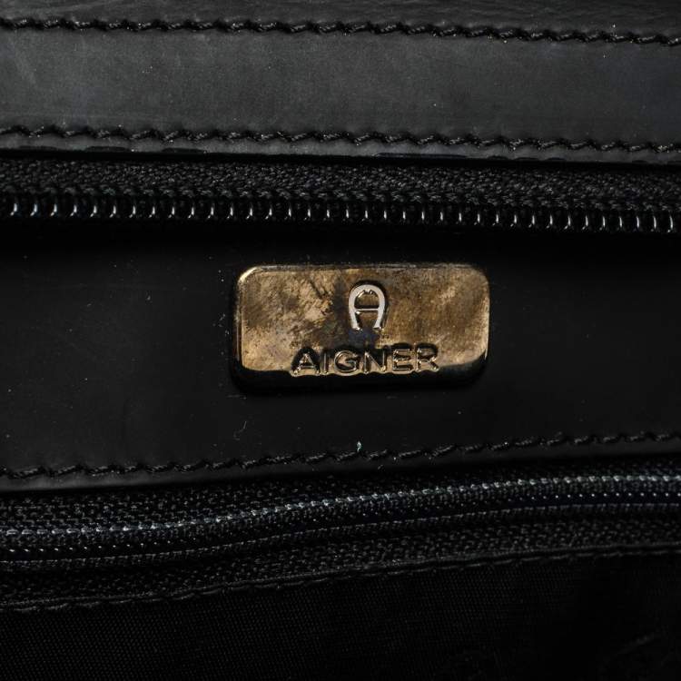 Pre Owned Aigner Black Matt Leather Logo Plaque Zip Tote