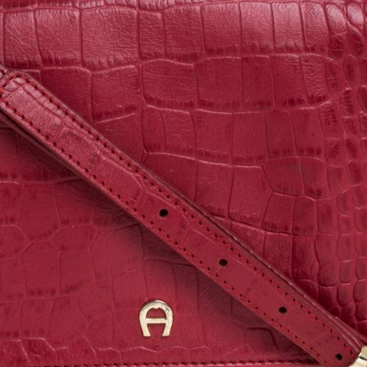 Pre Owned Aigner Red Croc Embossed Leather Crossbody Bag