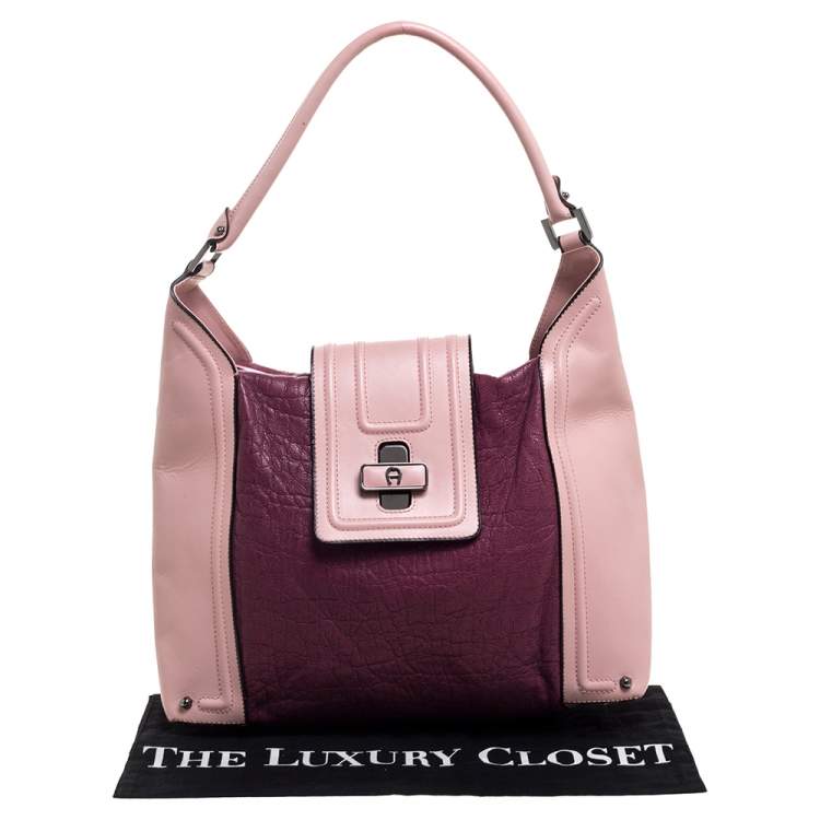 مملوكة مسبقًا Aigner Bicolor Leather Turnlock Flap Hobo