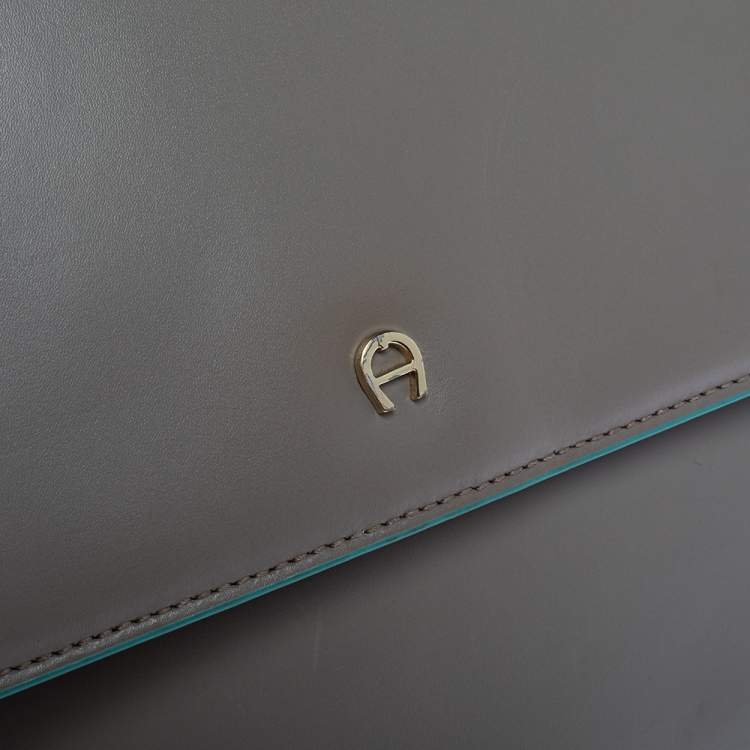Pre Owned Aigner Grey/Turquoise Leather Flap Triple Compartment Shoulder Bag