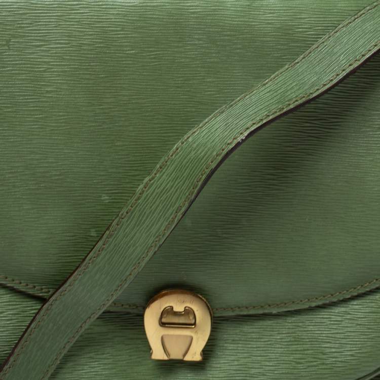 Pre Owned Aigner Green Leather Logo Flap Crossbody Bag 