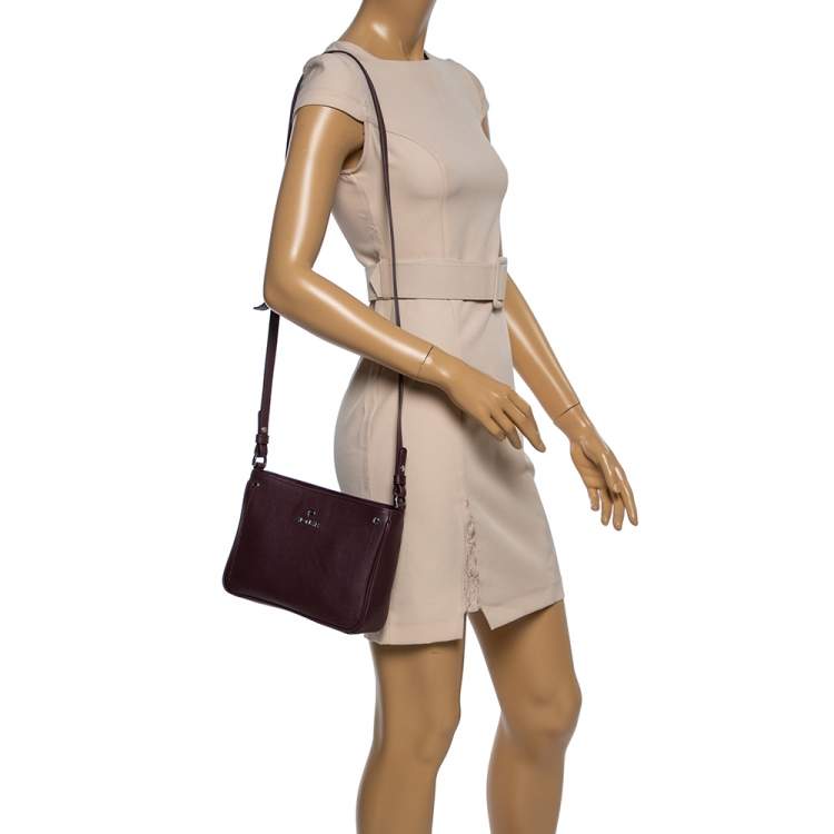 Pre Owned Aigner Burgundy Leather Zip Shoulder Bag