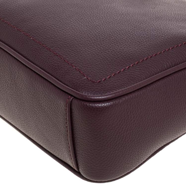 Pre Owned Aigner Burgundy Leather Zip Shoulder Bag