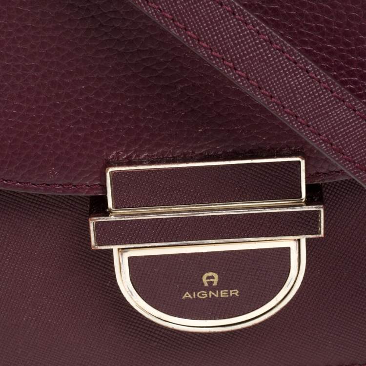 Pre Owned Aigner Burgundy Leather Flap Shoulder Bag