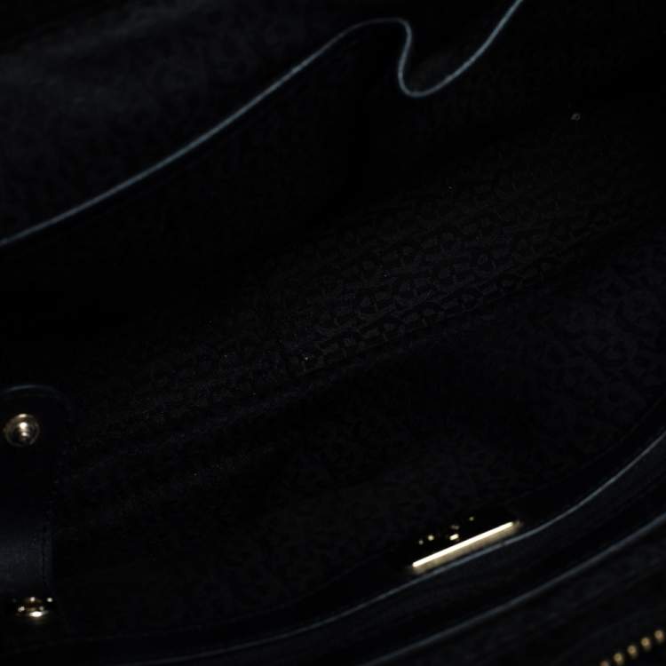 Pre Owned Aigner Black Signature Coated Canvas And Leather Tassel Top Handle Bag