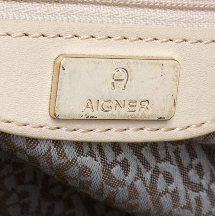 Pre Owned Aigner Cream Leather Cavallina Tote