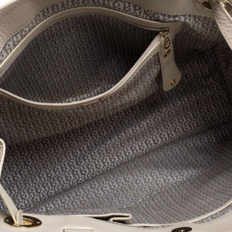 Pre Owned Aigner Cream Leather Cavallina Tote