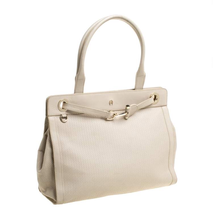Pre Owned Aigner Cream Leather Cavallina Tote