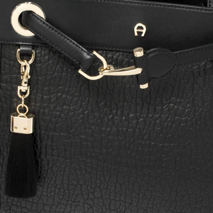 Pre Owned Aigner Black Pebbled Leather Cavallina Tote