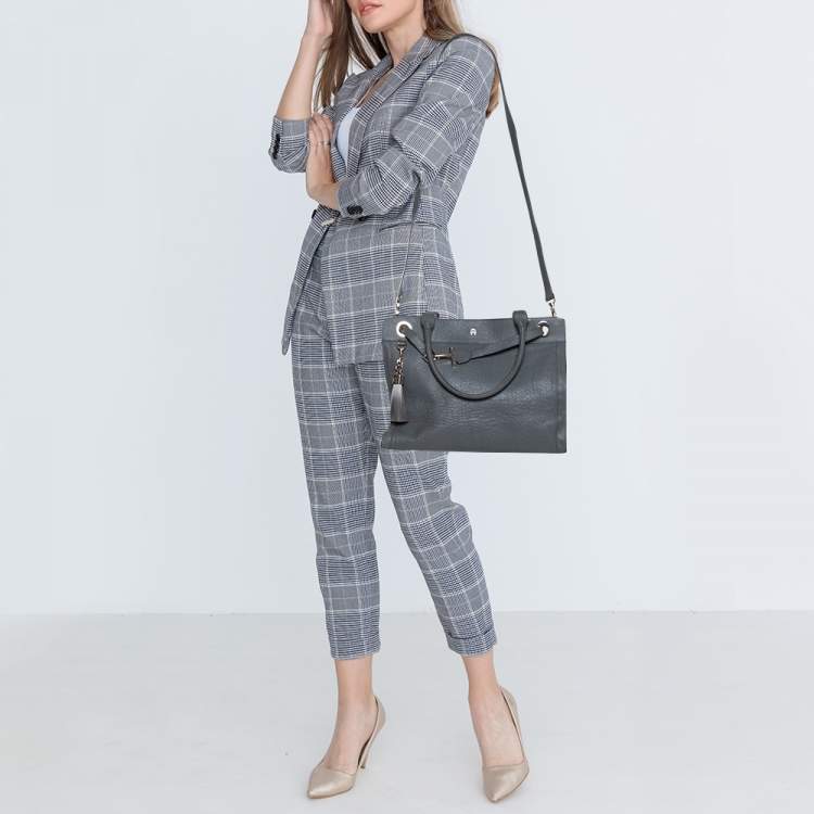 Pre Owned Aigner Grey Leather Cavallina Tote