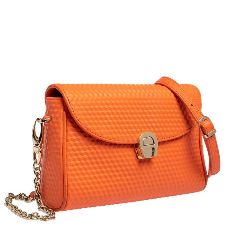 مملوكة مسبقًا Aigner Orange Leather Genoveva Pochette Crossbody Bag