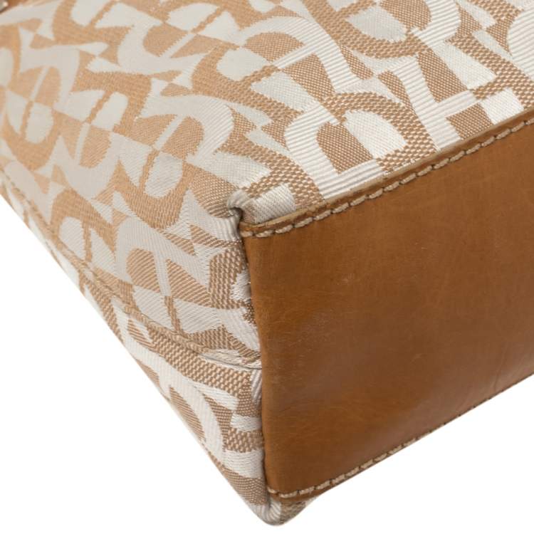 Pre Owned Aigner White/Brown Signature Fabric and Leather Baguette