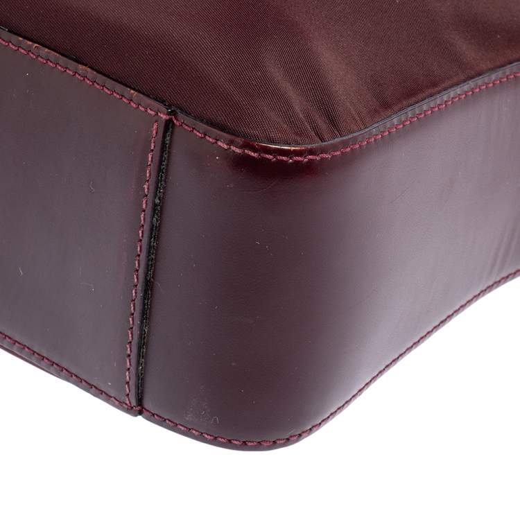 Pre Owned Aigner Burgundy Nylon and Leather Logo Lock Shoulder Bag