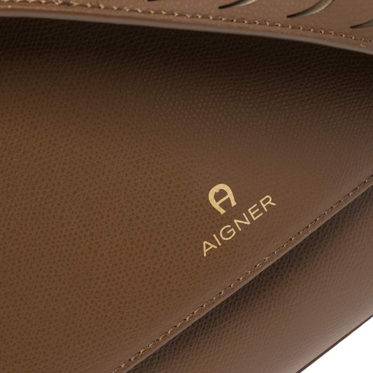 مملوكة مسبقًا Aigner Brown Leather Flap Shoulder Bag